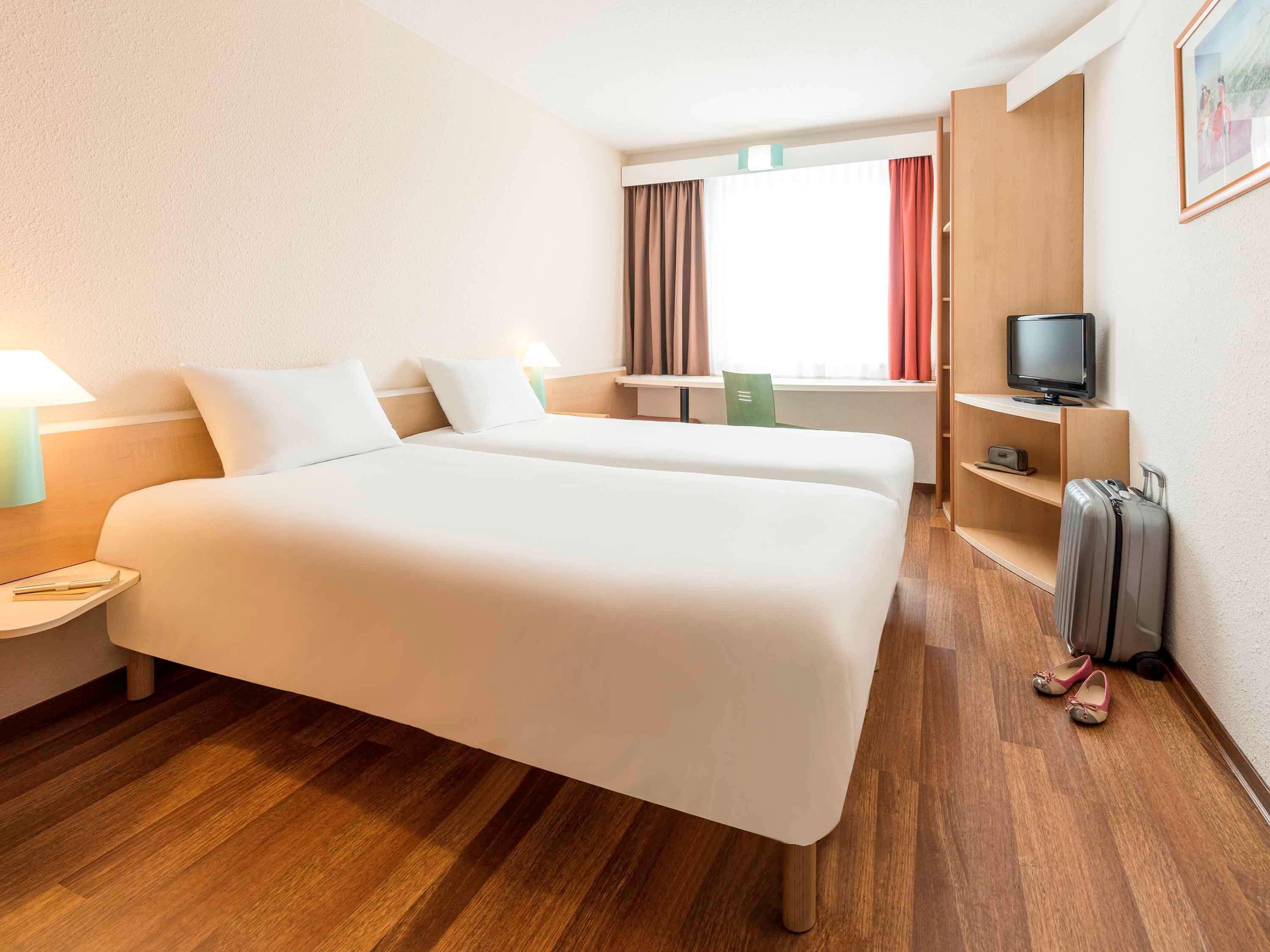 ไอบิส มึนเช่น การ์ชิง Hotel การ์คิงไบมึนเคน ภายนอก รูปภาพ